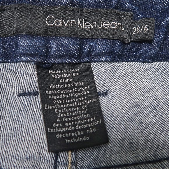 Calvin Klein Mid Rise Denim Shorts 28/6 - Picture 8 of 12